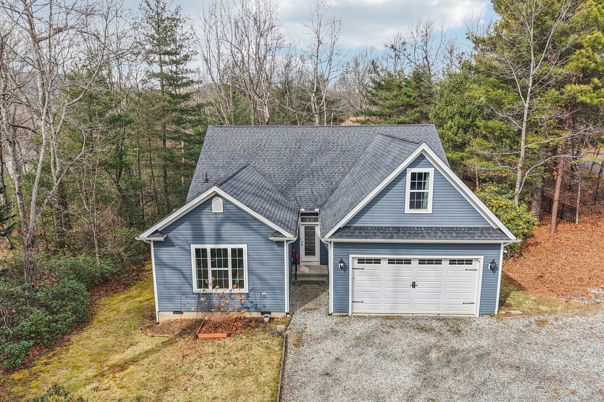 Saddle Top Rd-S1902-056.jpg