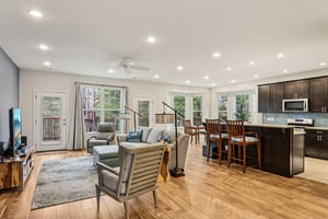 Saddle Top Rd-S1902-009.jpg