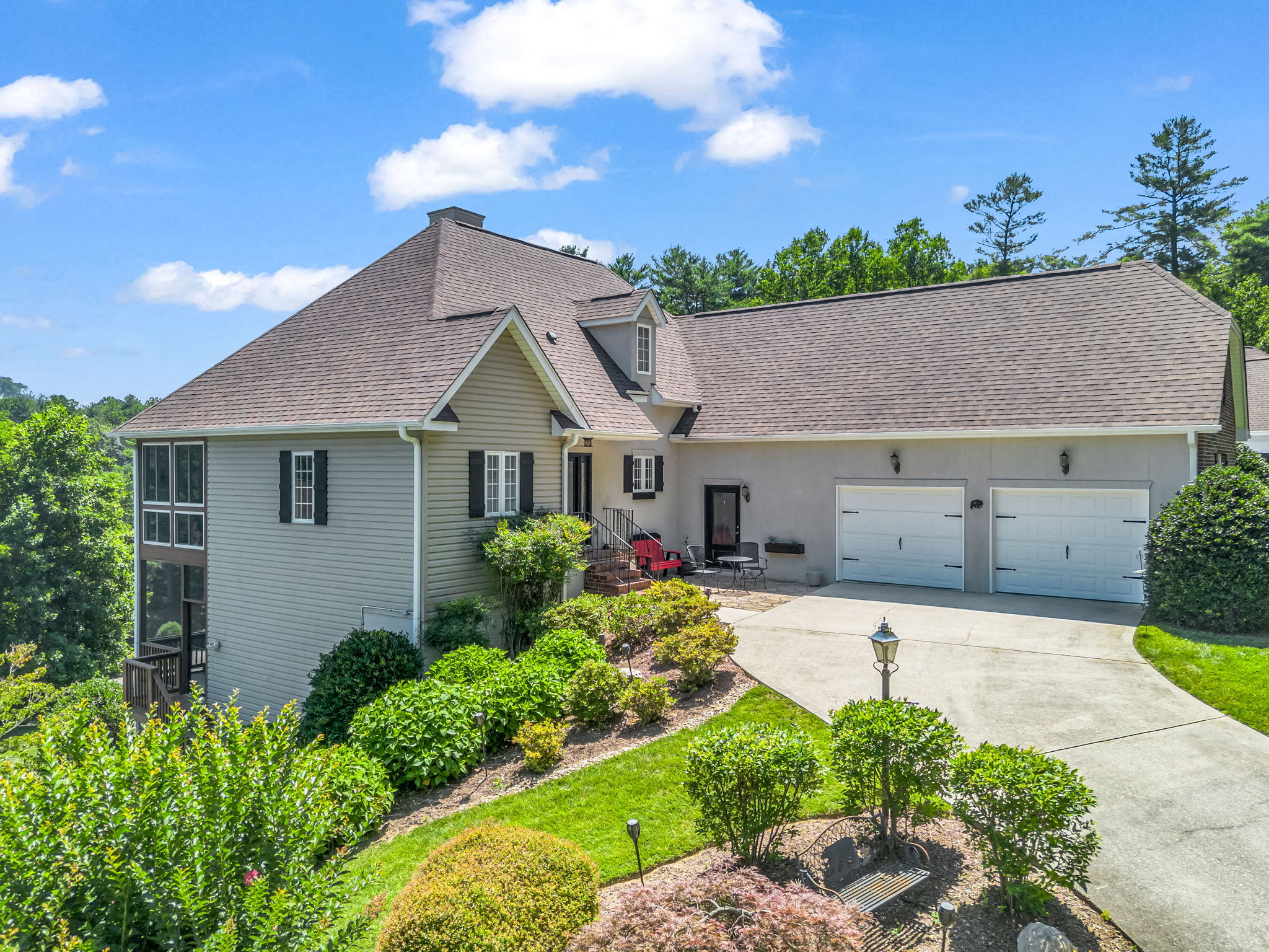  Photo 75