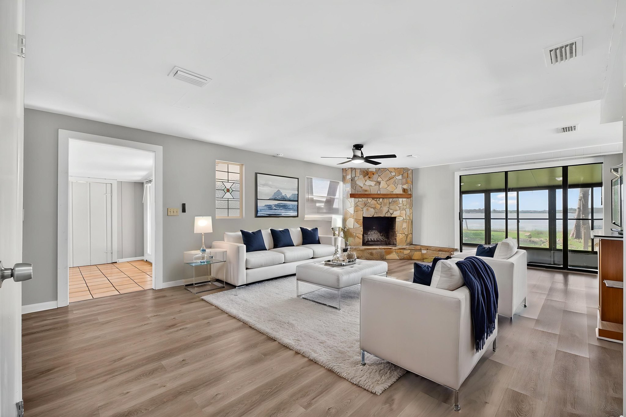 29_Sunset_Cir_Lake_Alfred_FL_33850-9 virtually staged.jpeg