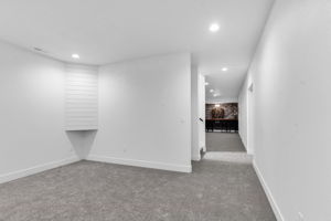  Photo 51