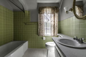  Photo 32