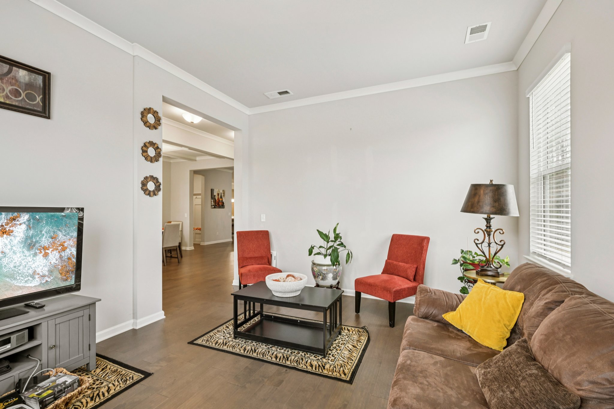 Calebee Ave-S2111-009.jpg