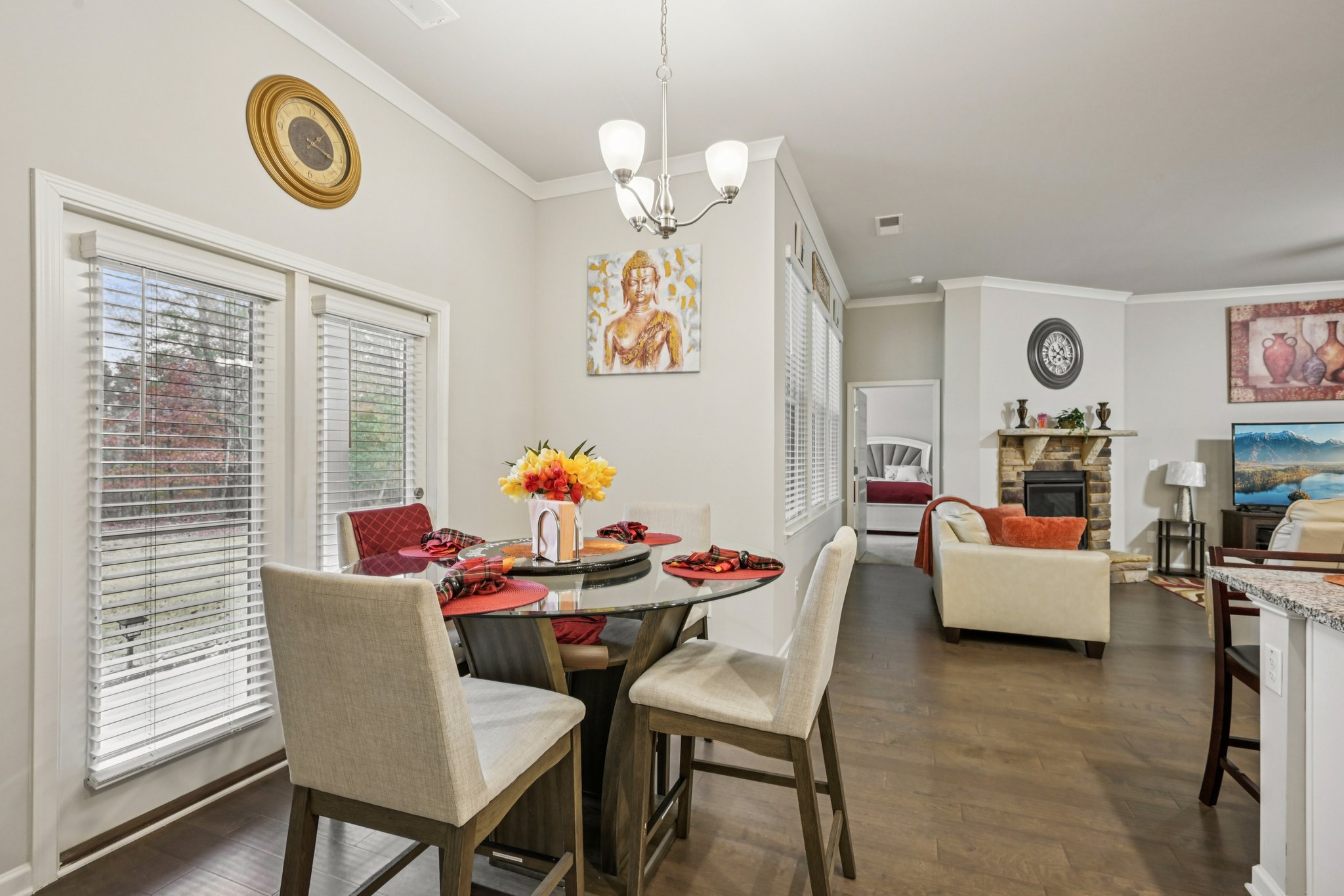 Calebee Ave-S2111-014.jpg