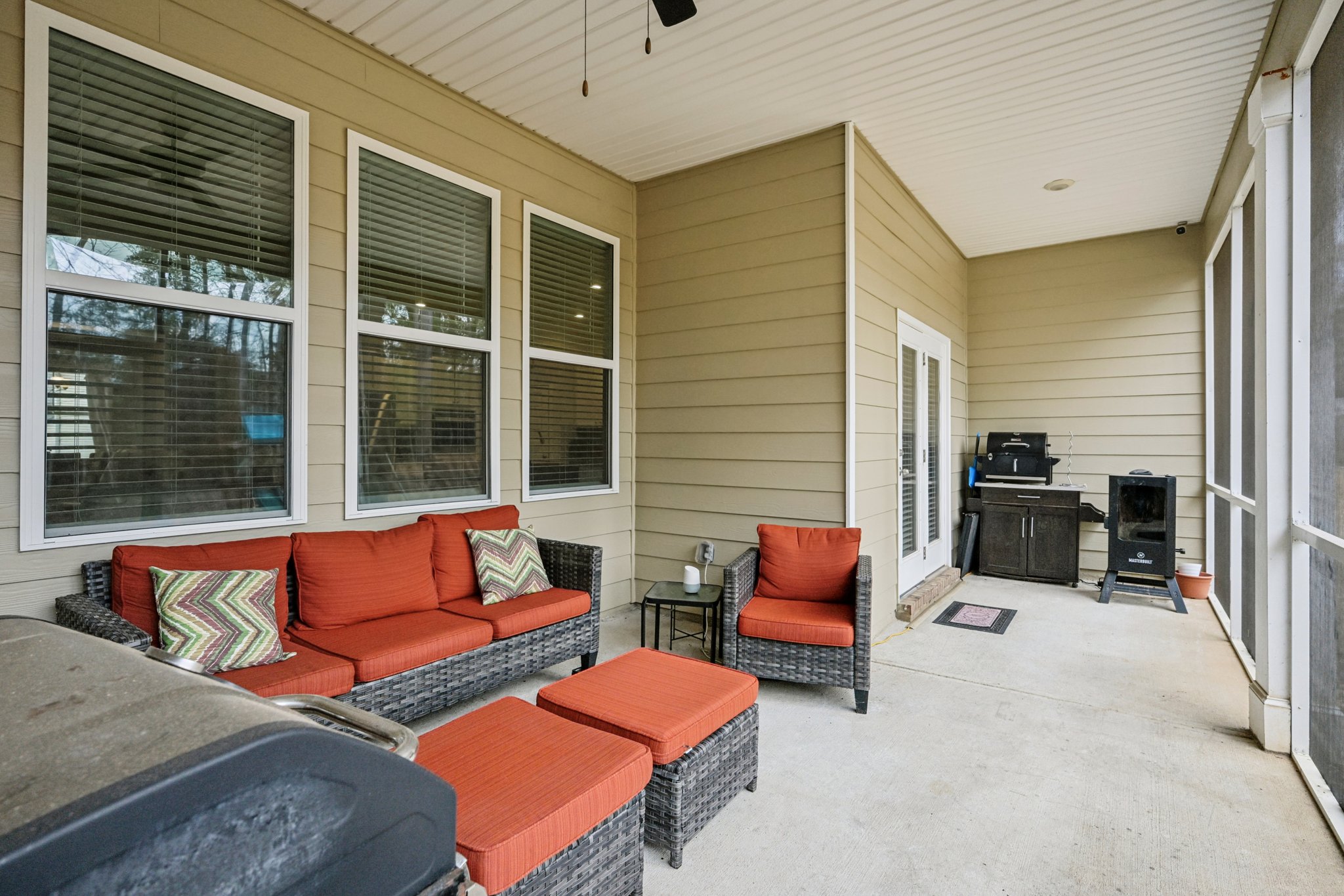 Calebee Ave-S2111-037.jpg