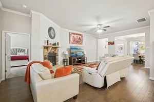 Calebee Ave-S2111-007.jpg