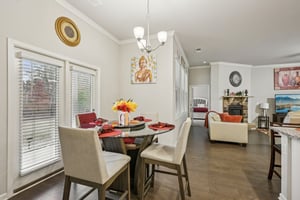 Calebee Ave-S2111-014.jpg