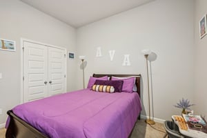 Calebee Ave-S2111-023.jpg