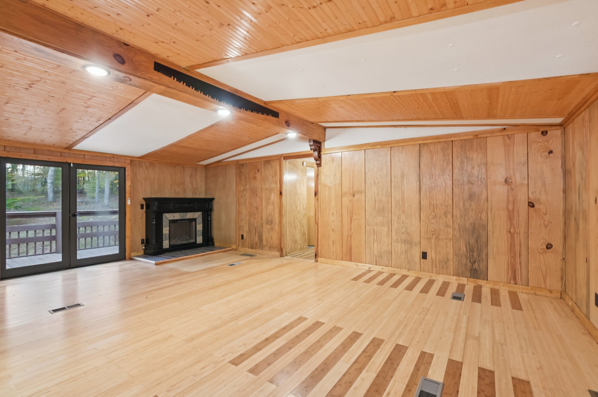 Mount Moriah Rd-S0111-006.jpg