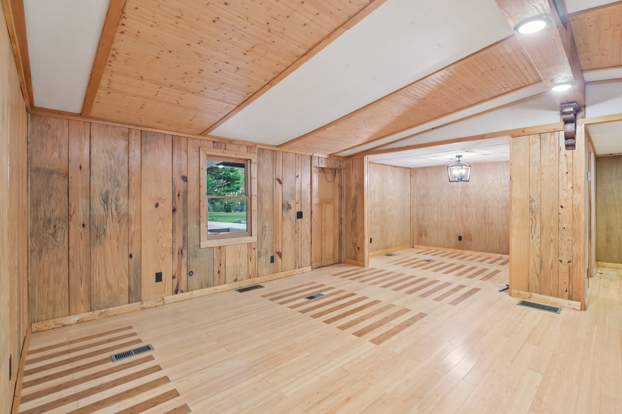 Mount Moriah Rd-S0111-008.jpg