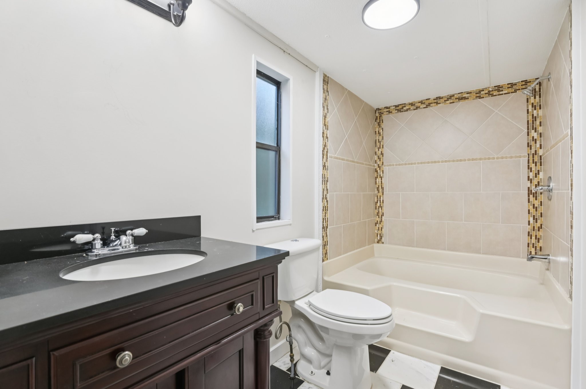 Mount Moriah Rd-S0111-024.jpg