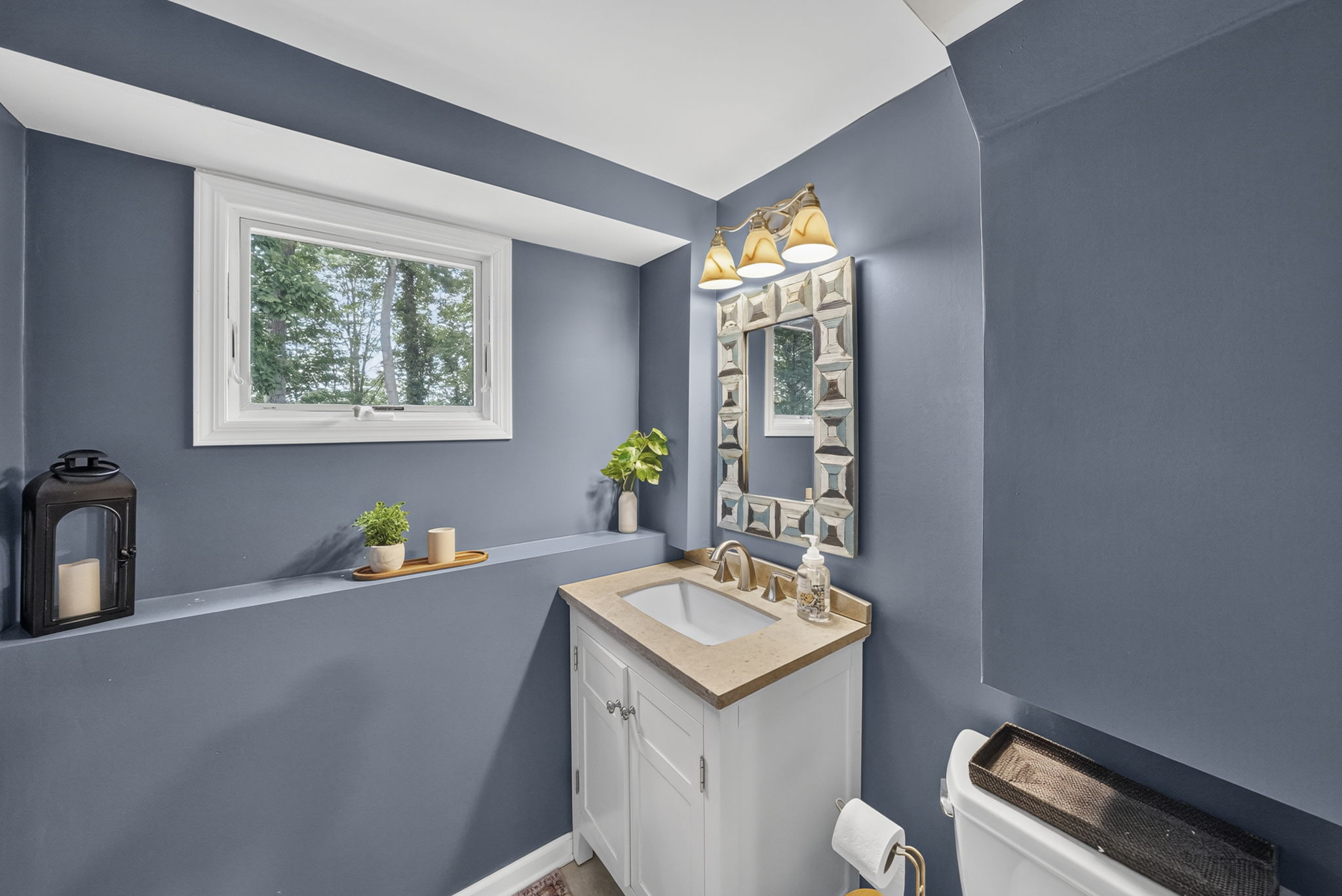 Lower Level Full Bath