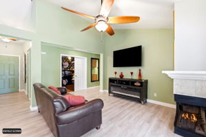 Photo 23