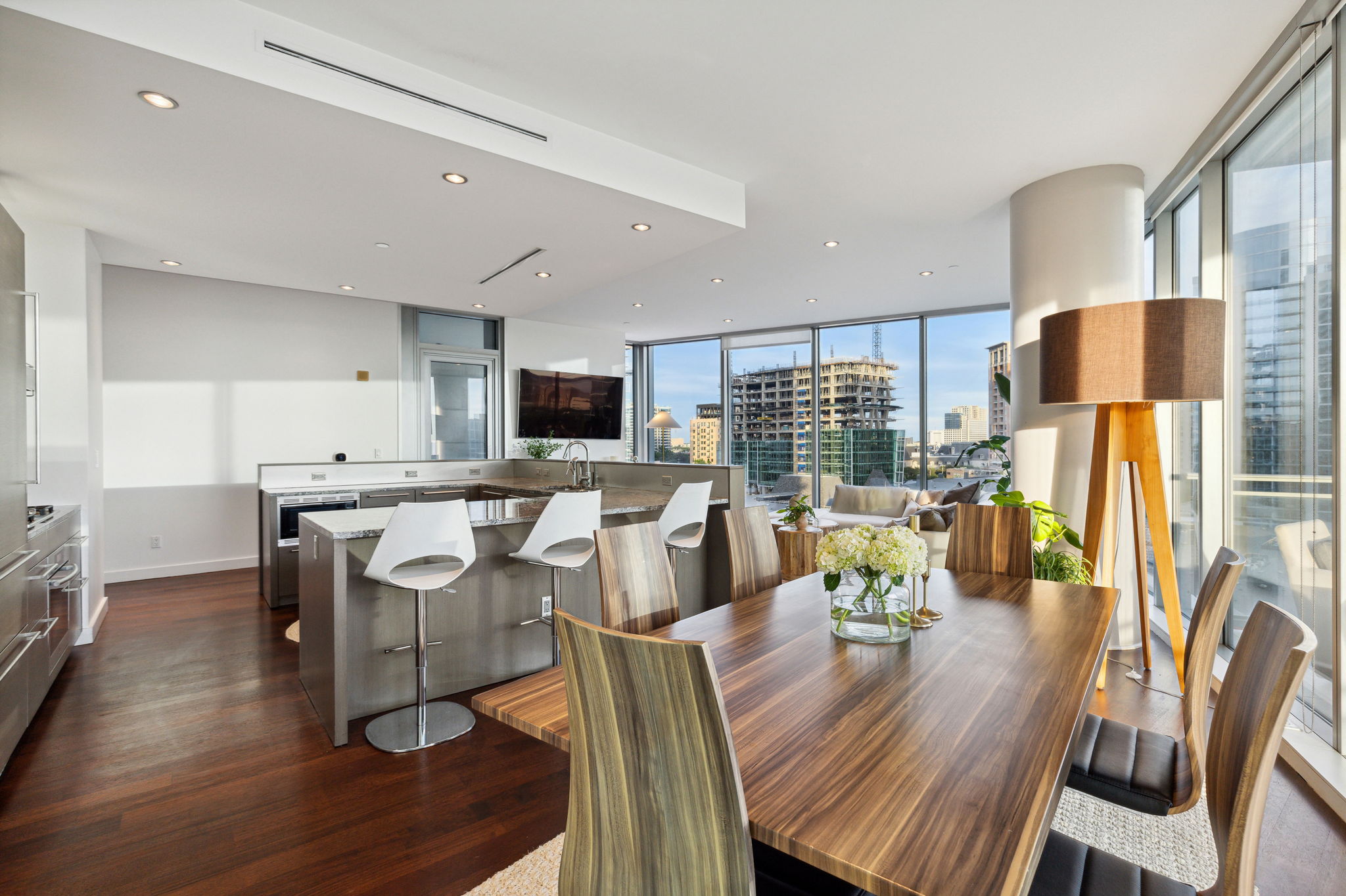 2900McKinnon_022
