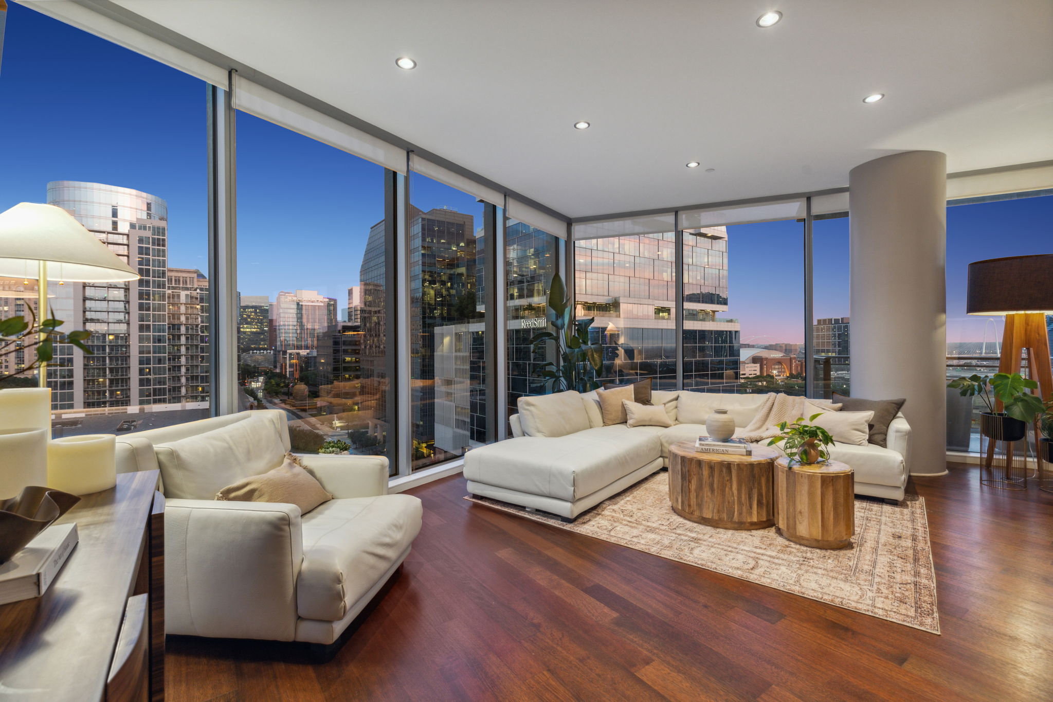 2900McKinnon_001