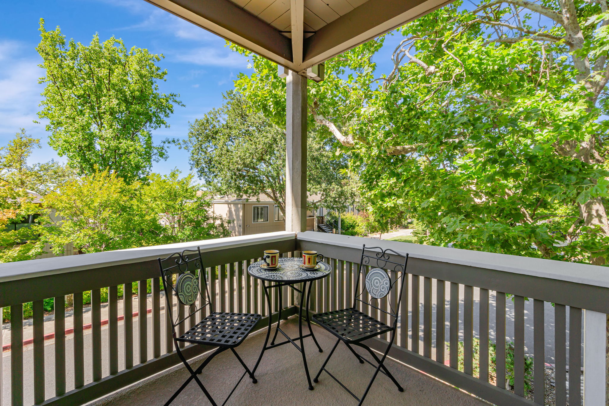 039_2900 Tice Creek Dr