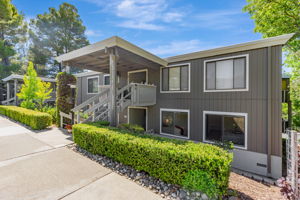 003_2900 Tice Creek Dr