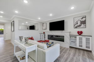 008_2900 Tice Creek Dr