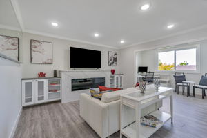 009_2900 Tice Creek Dr