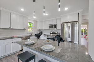 015_2900 Tice Creek Dr