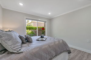 027_2900 Tice Creek Dr