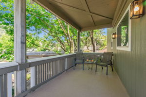 037_2900 Tice Creek Dr