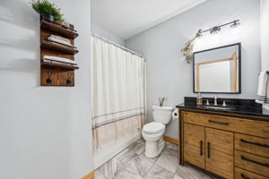 16_Interior