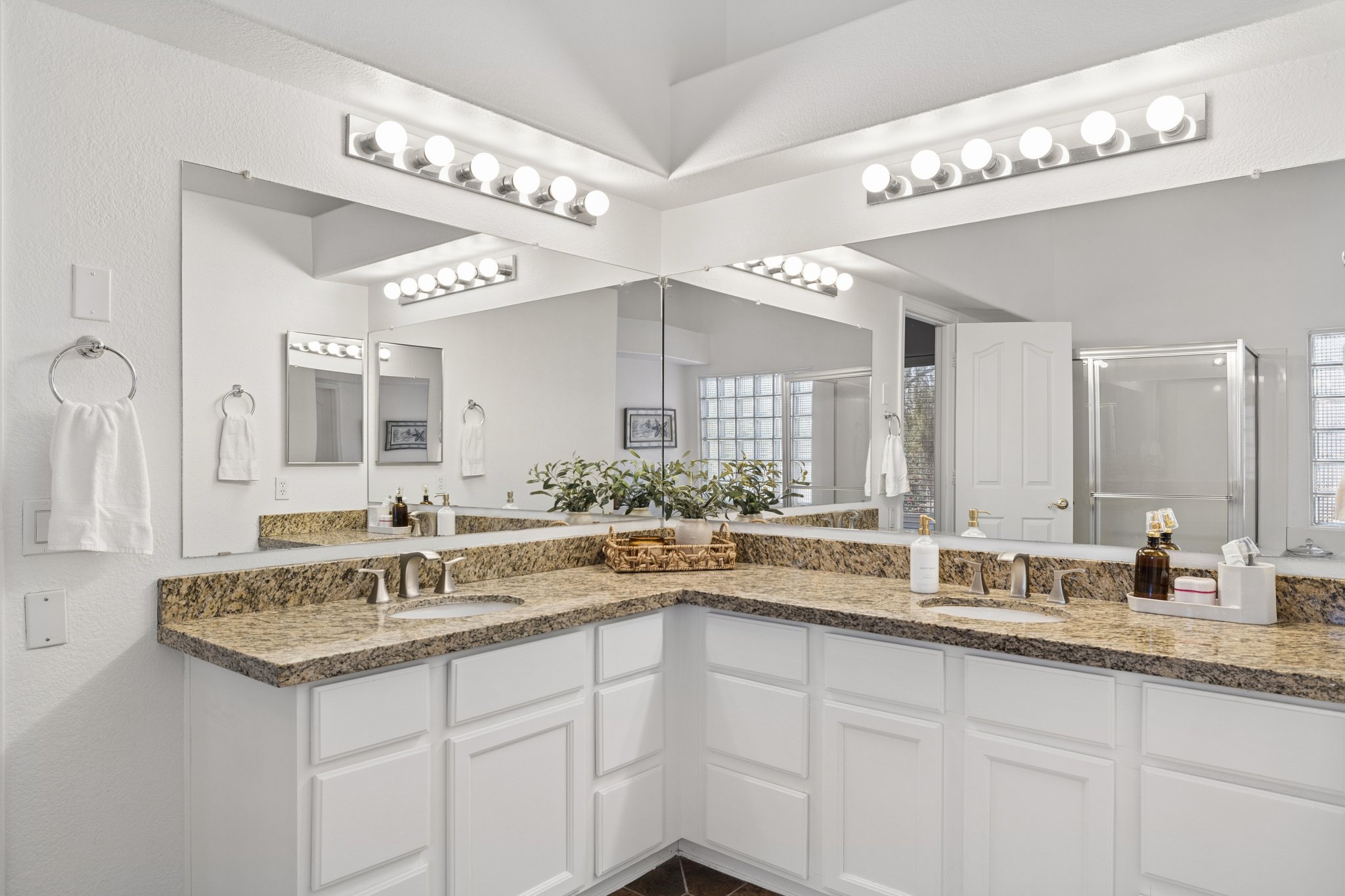 29007 N 45th Way - 019.jpg