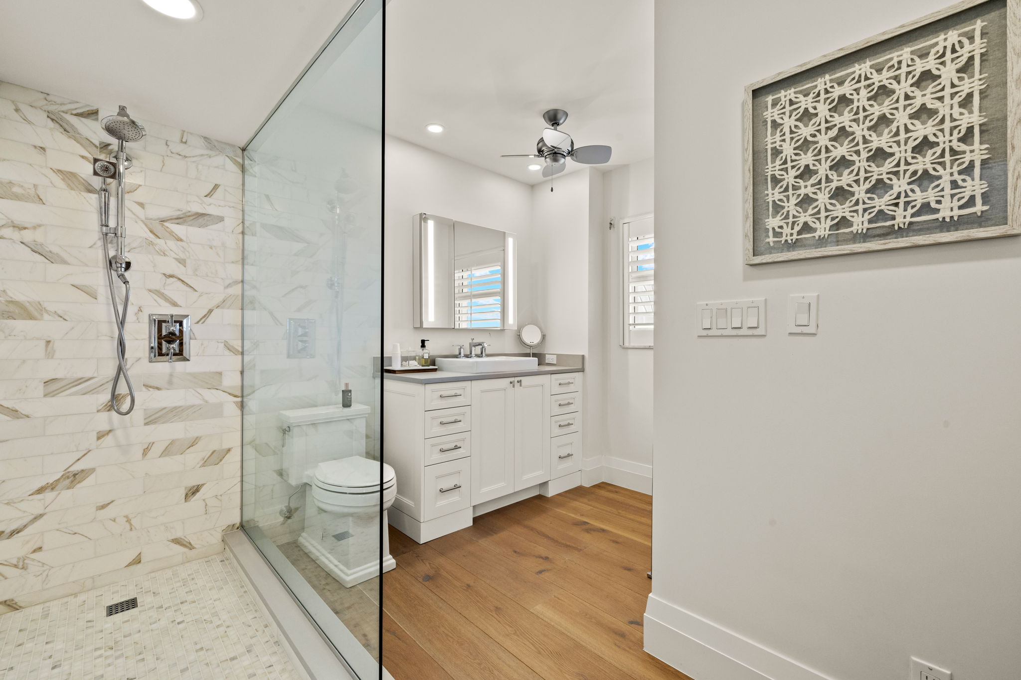 Guest Bathroom 1 of 2