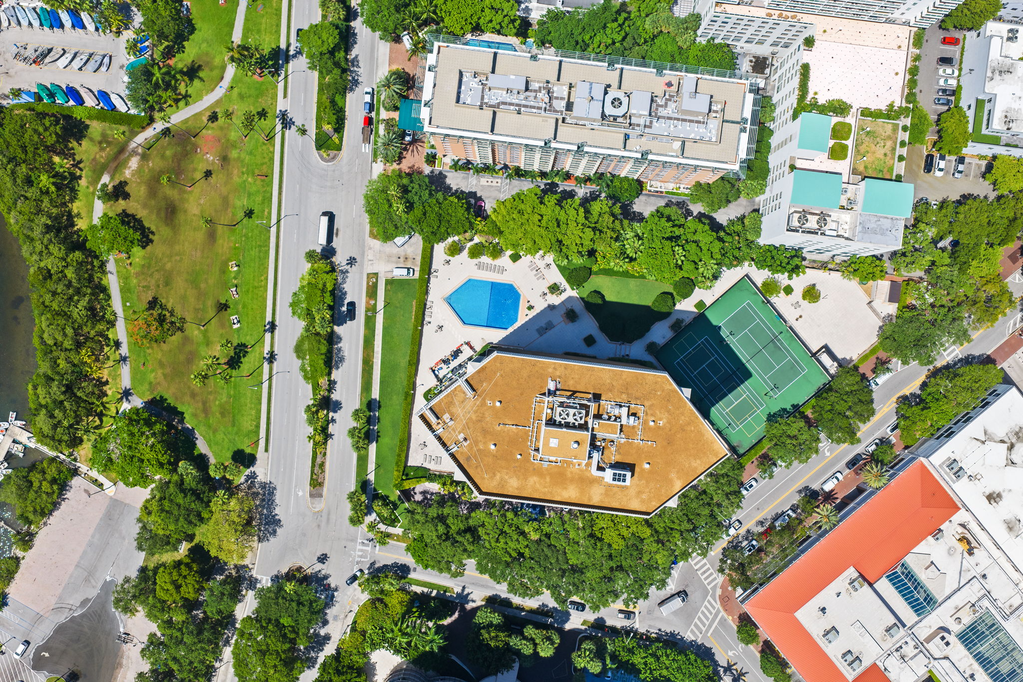 Tennis court & Pickleball