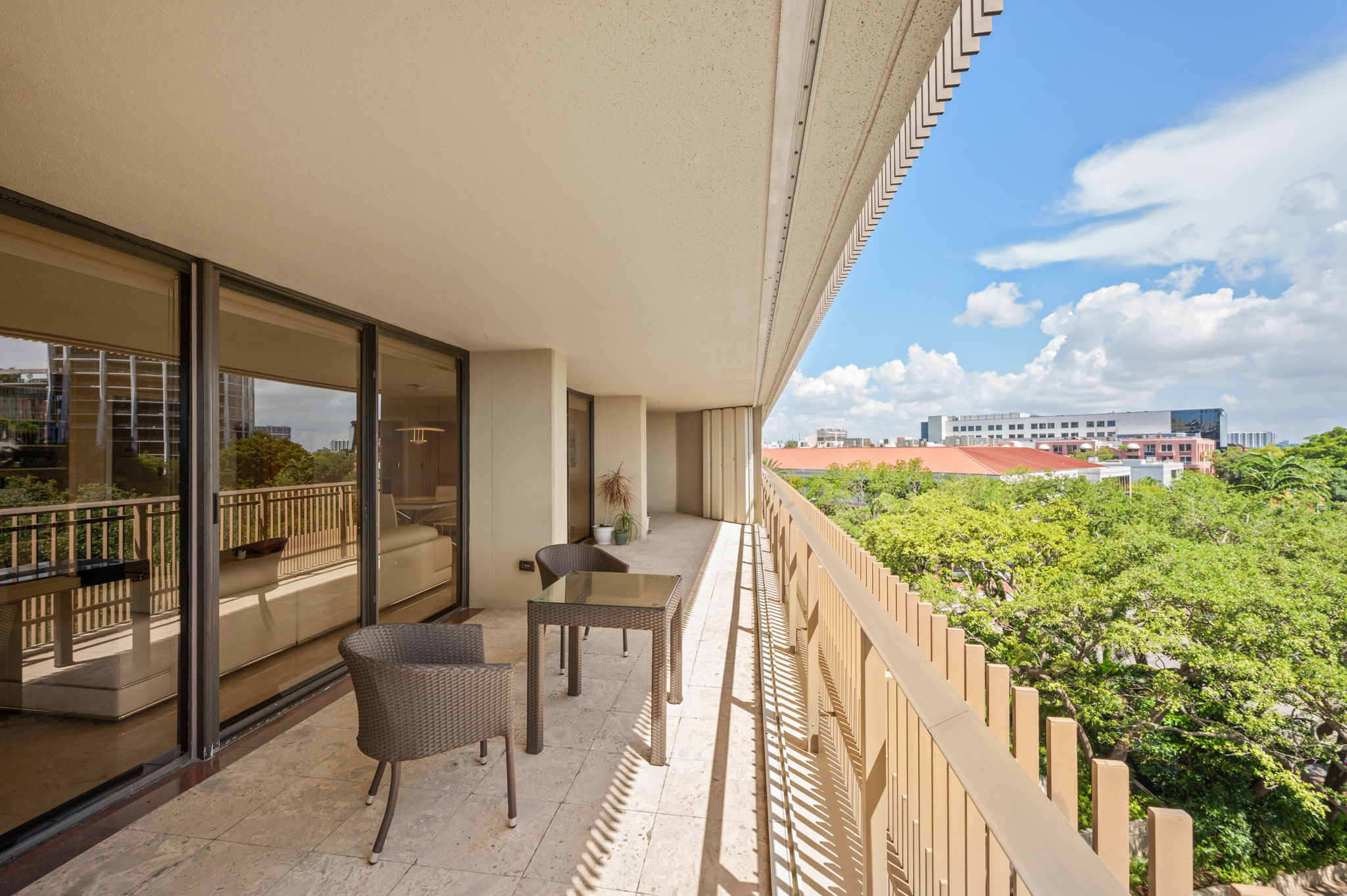 Balcony 450 square feet