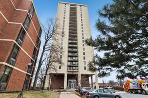 S Michigan Ave 505-S2703-001.jpg