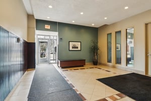 S Michigan Ave 505-S2703-022.jpg