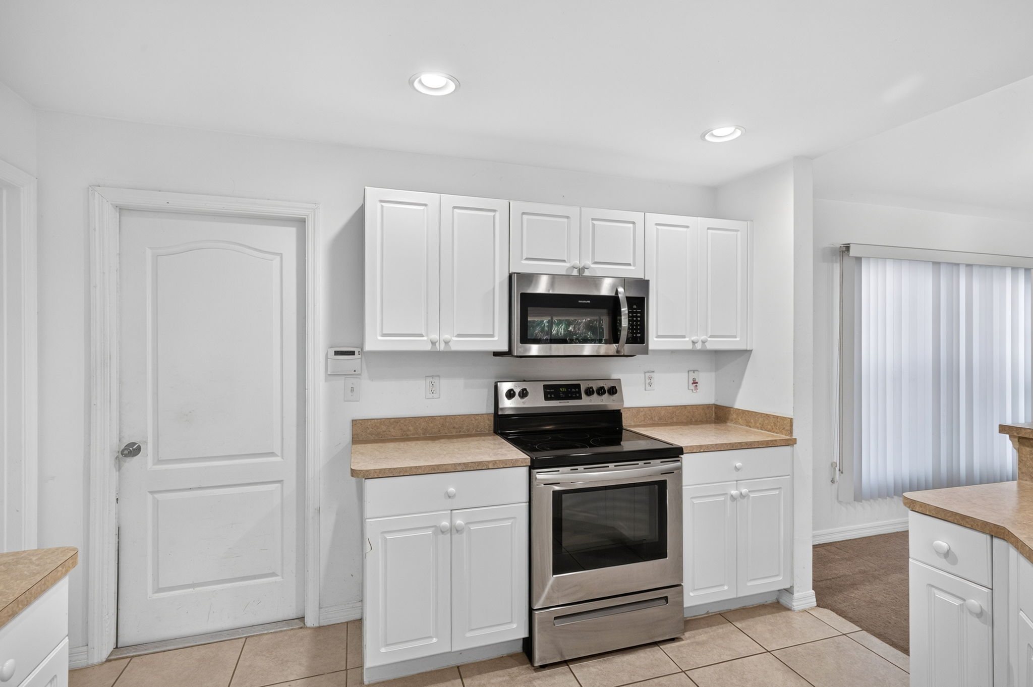 Kitchen 3 of 3