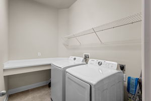  Photo 31