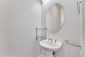  Photo 34