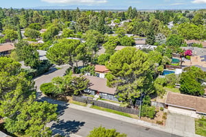 Corona Dr-S0407-034.jpg