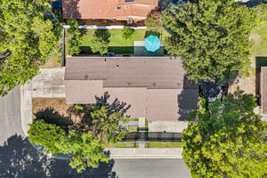 Corona Dr-S0407-035.jpg