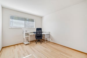 Corona Dr-S0407-014.jpg