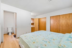 Corona Dr-S0407-021.jpg