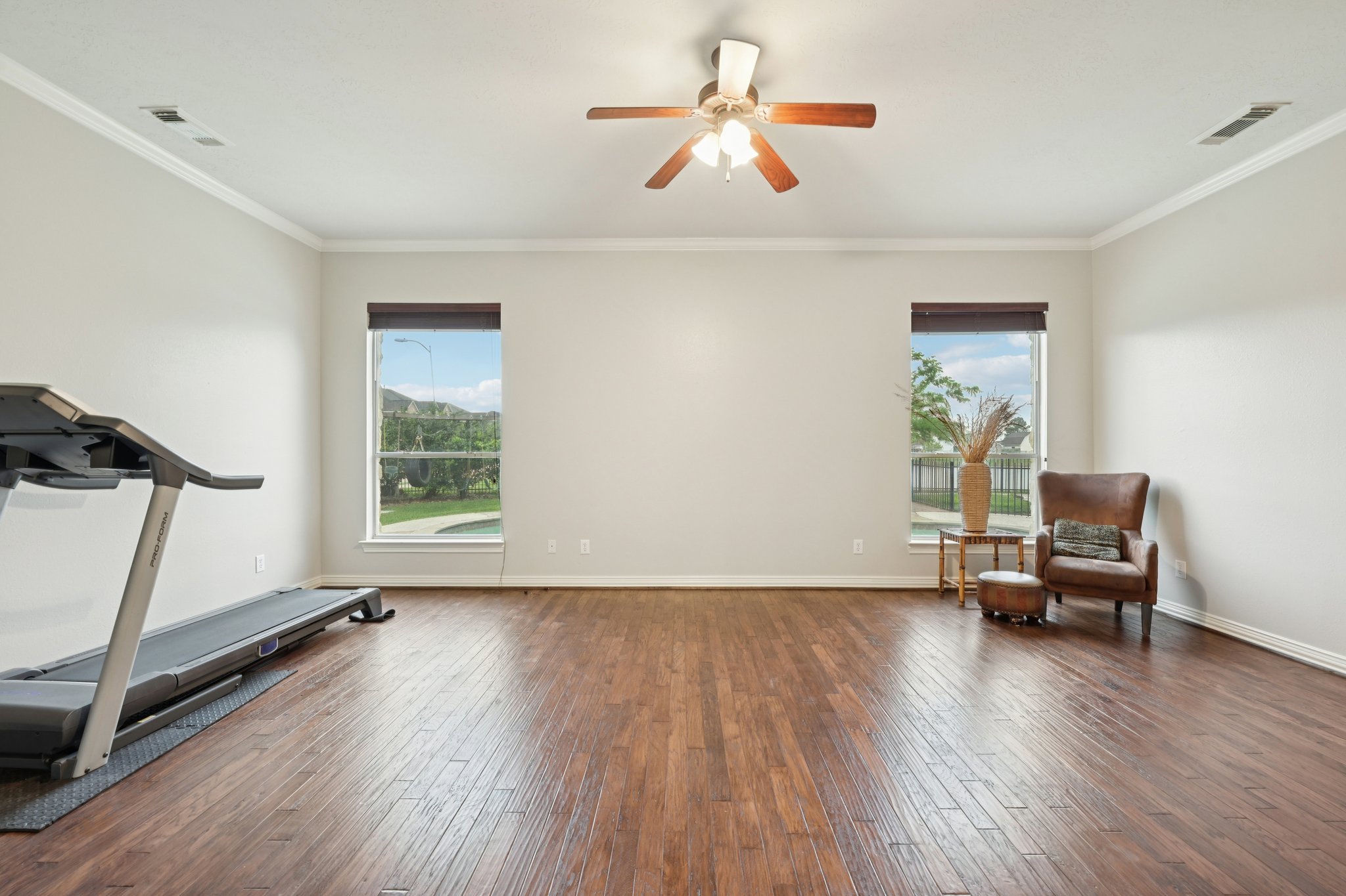 Longhorn Cir-L1804-022.jpg