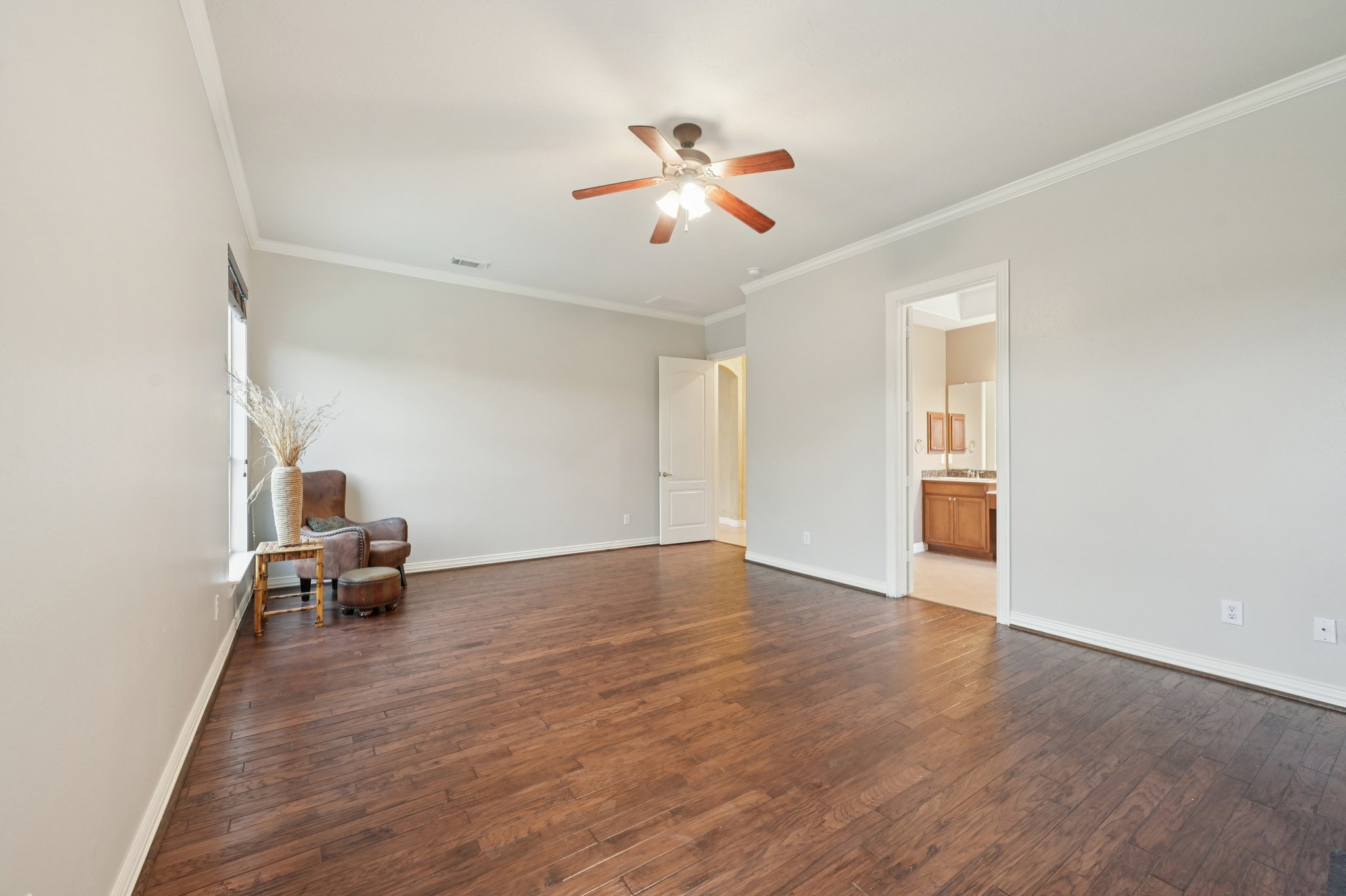 Longhorn Cir-L1804-023.jpg