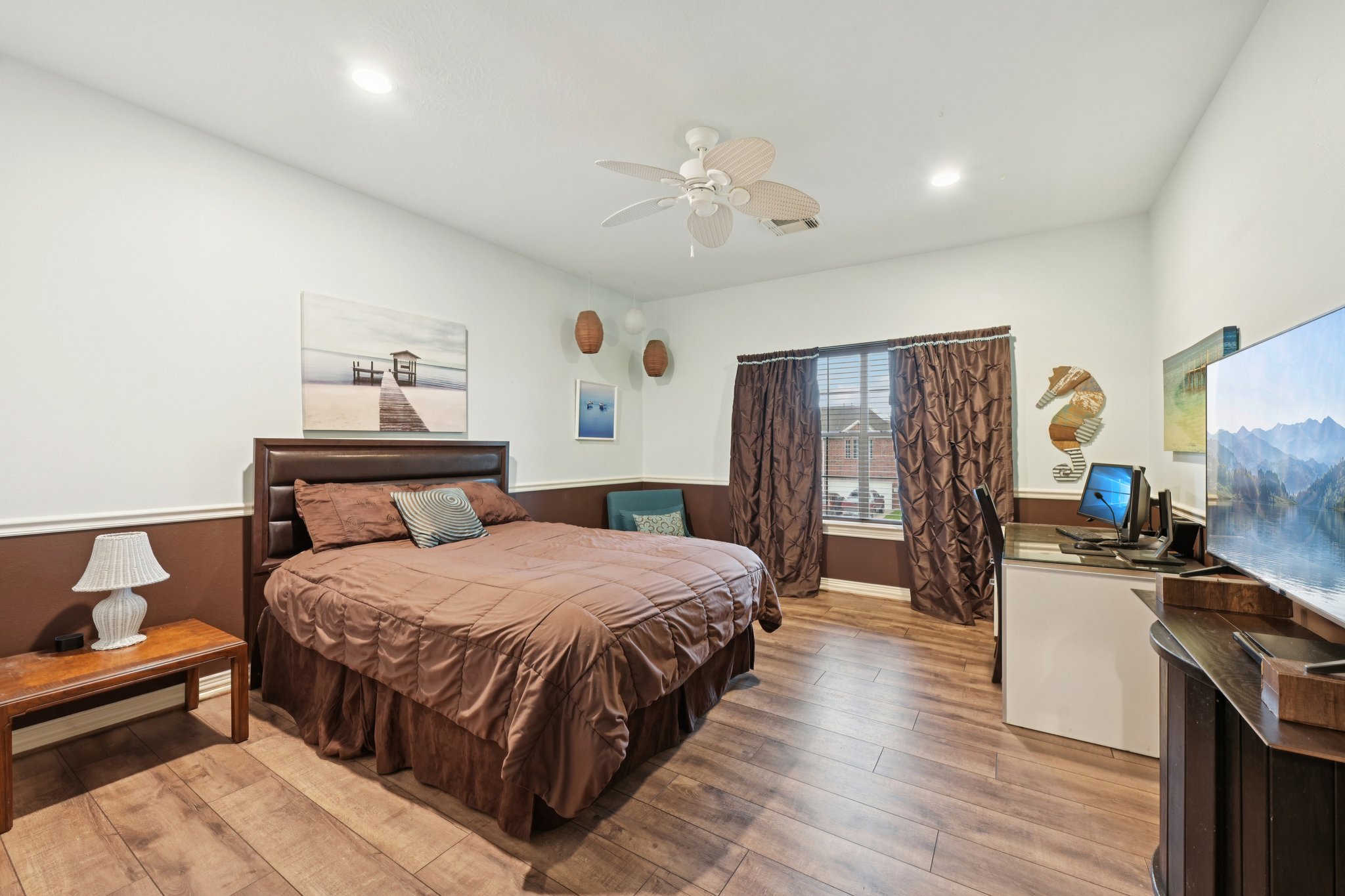 Longhorn Cir-L1804-032.jpg