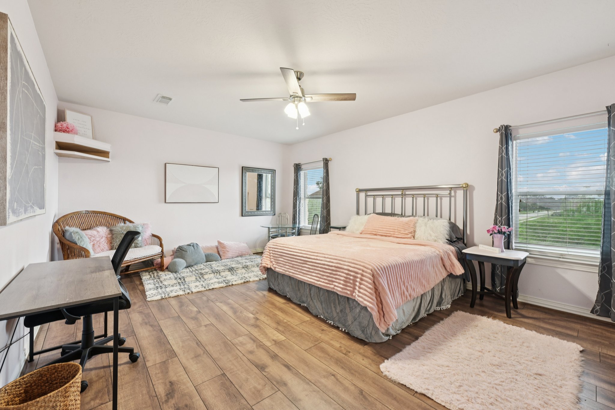 Longhorn Cir-L1804-037.jpg