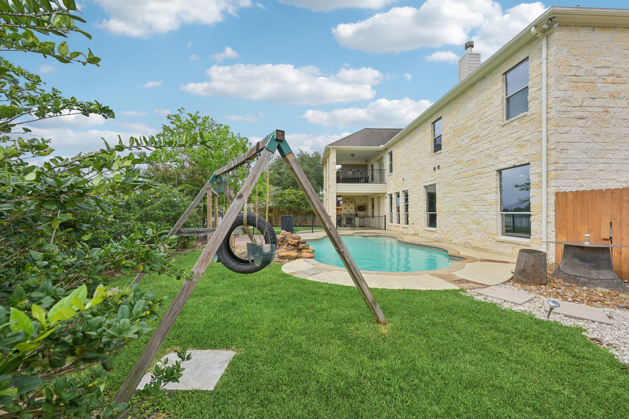 Longhorn Cir-L1804-043.jpg