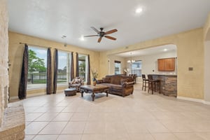 Longhorn Cir-L1804-011.jpg