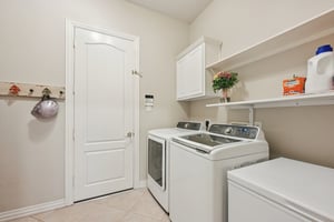 Longhorn Cir-L1804-027.jpg