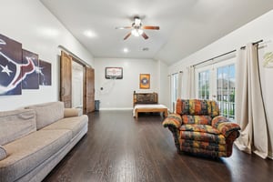 Longhorn Cir-L1804-035.jpg