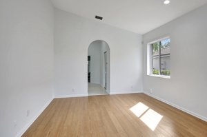 Photo 39