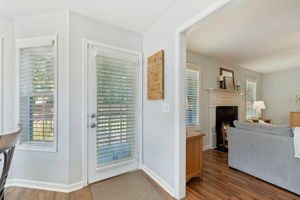  Photo 23